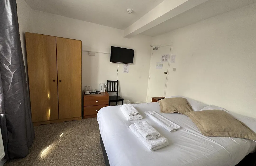 Carlton Court Hotel-1
